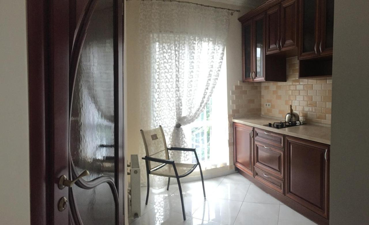 오데사 Cozy Studio Near Greek Square 아파트 외부 사진