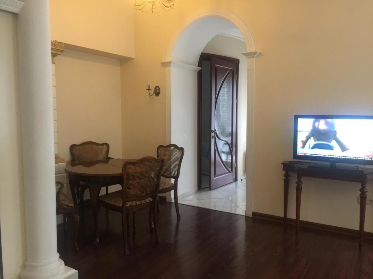 오데사 Cozy Studio Near Greek Square 아파트 외부 사진